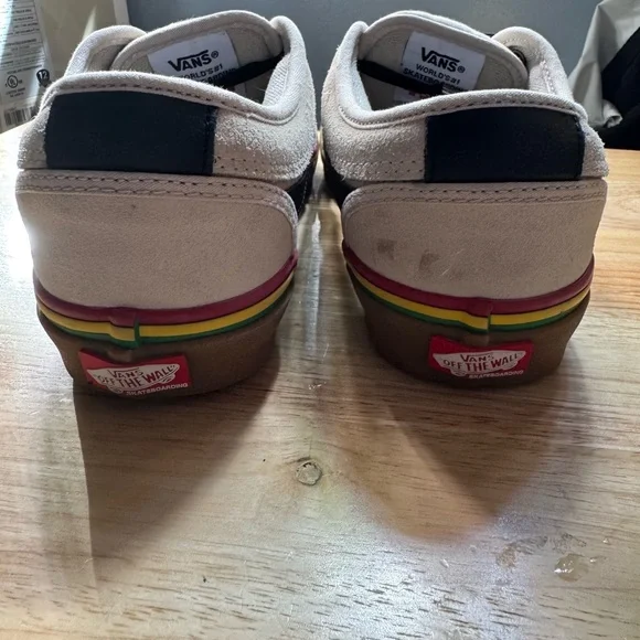 Vans Cream Canvas Sneakers with Black Accents - Picture 4 of 6